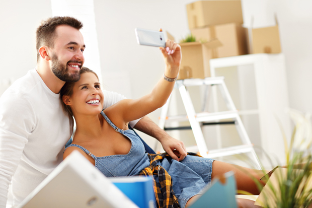 Зашто објављујемо профилне слике са партнером